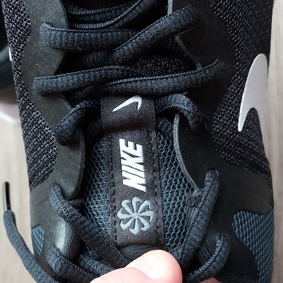 Nike black white tennis shoes 8w - Picture 6 of 9